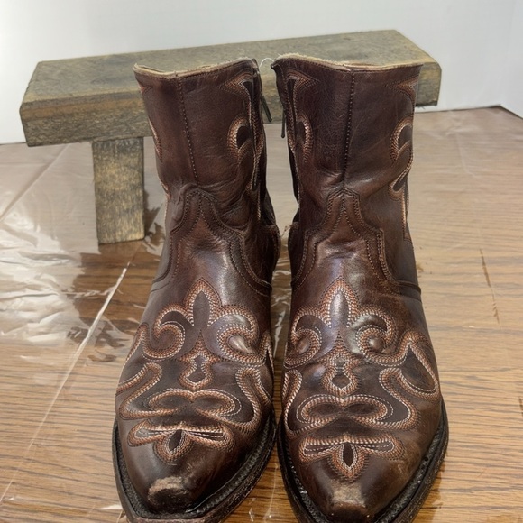 Lucchesse women’s calf /angle boots. Side zipper. Size 7.5.C. EUC. - Picture 3 of 7